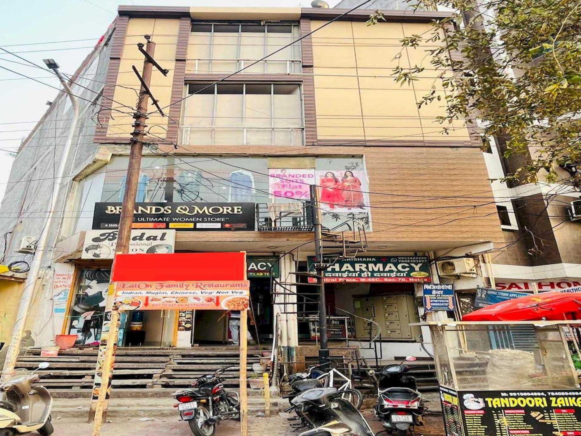Hotel O Aaradhya Residency Noida Exterior foto
