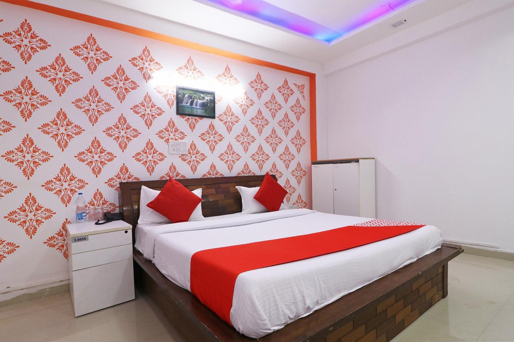 Hotel O Aaradhya Residency Noida Exterior foto