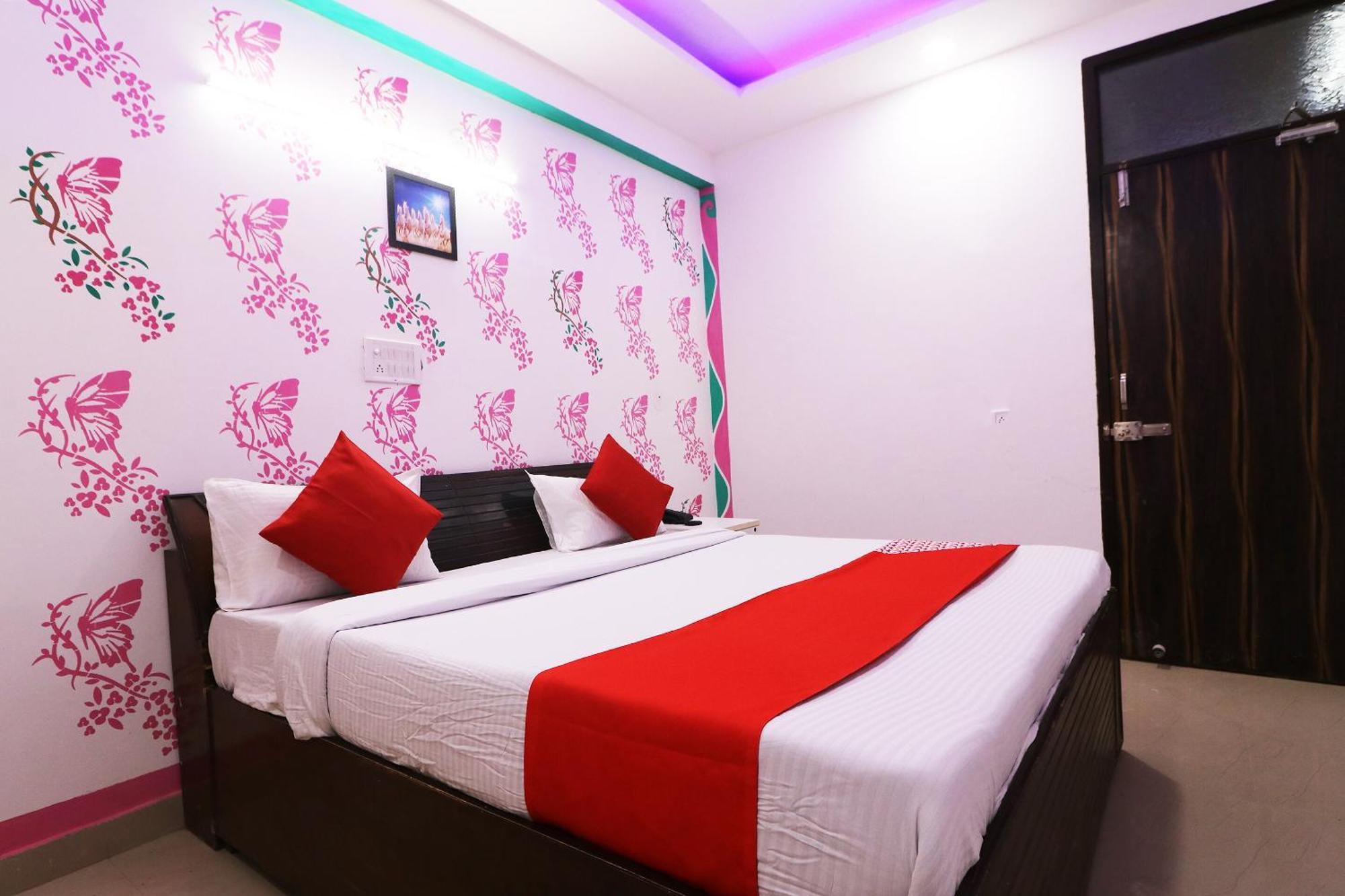 Hotel O Aaradhya Residency Noida Exterior foto